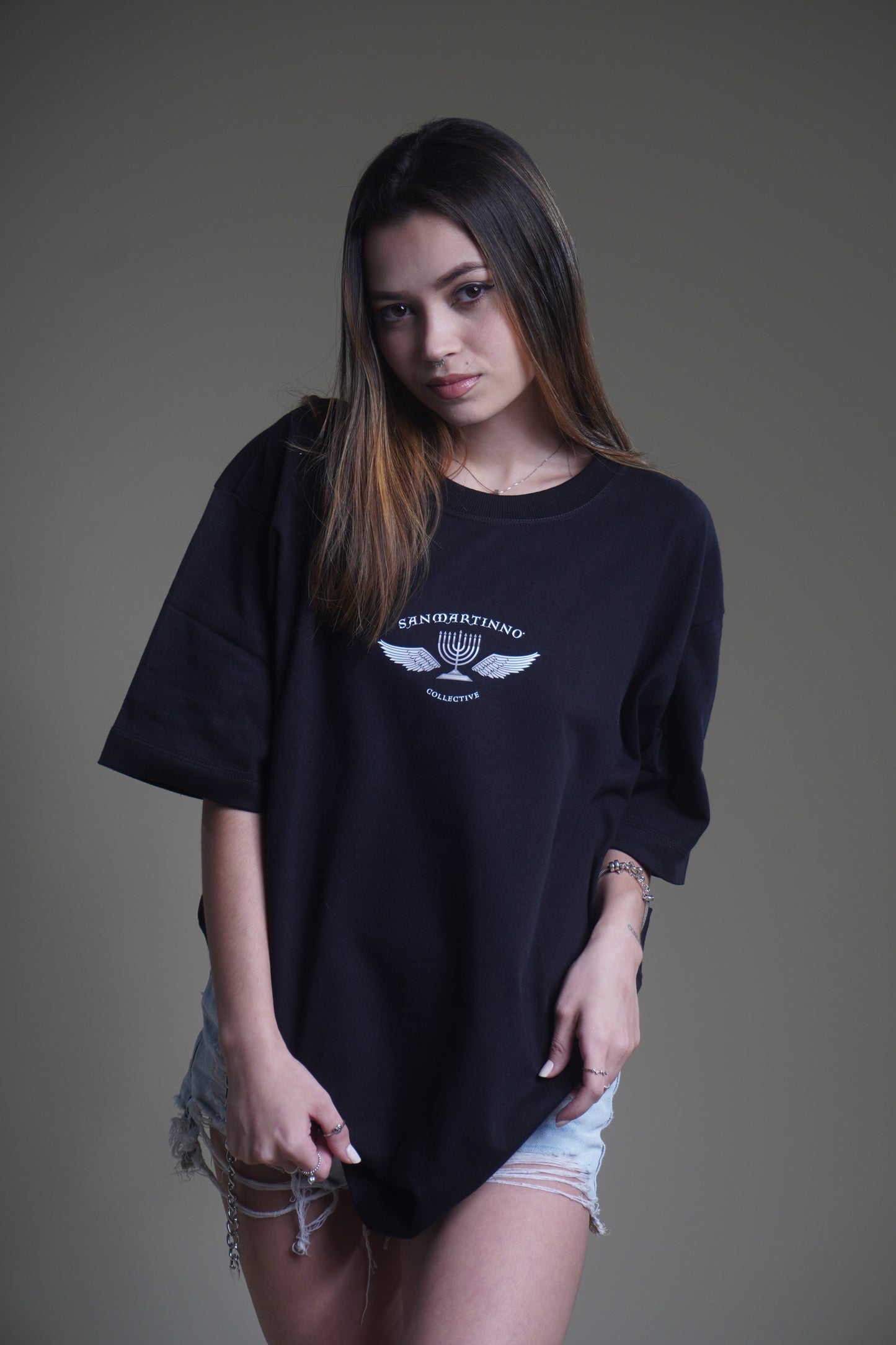 Camiseta Oversized Preta - Sanctus