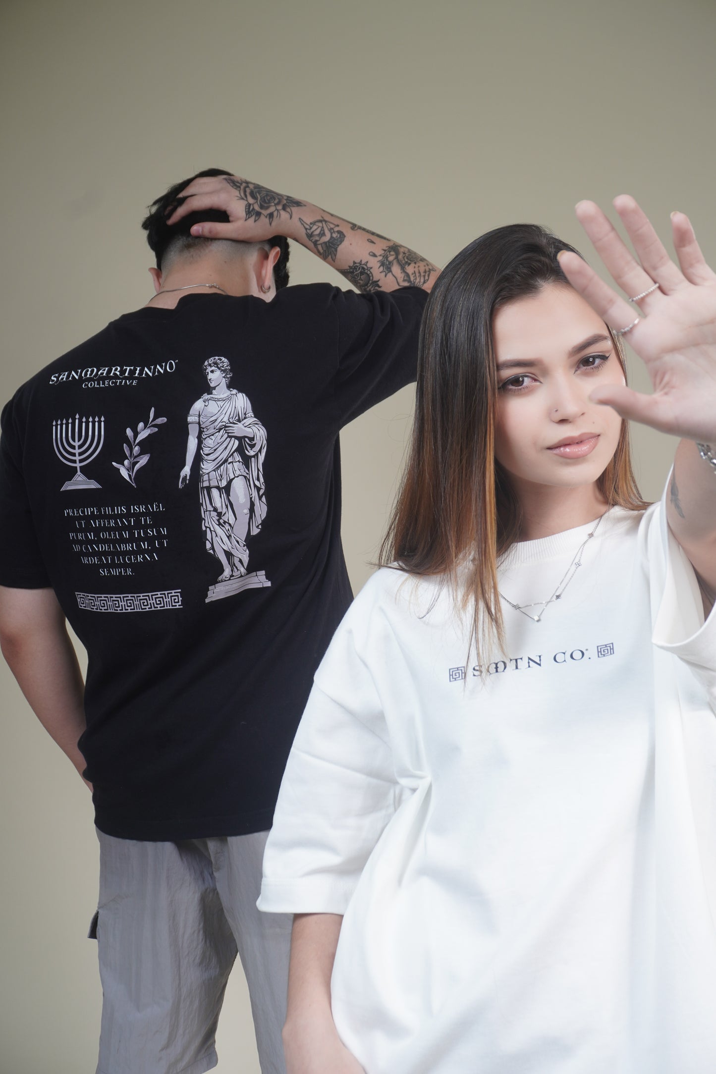 Camiseta Oversized Preta - Candelabro